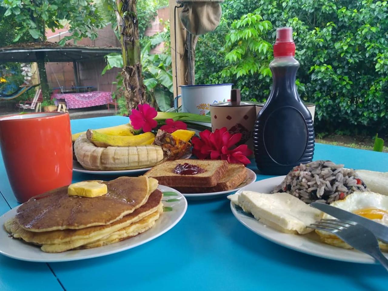 La Fortuna Wood House Hostel מראה חיצוני תמונה